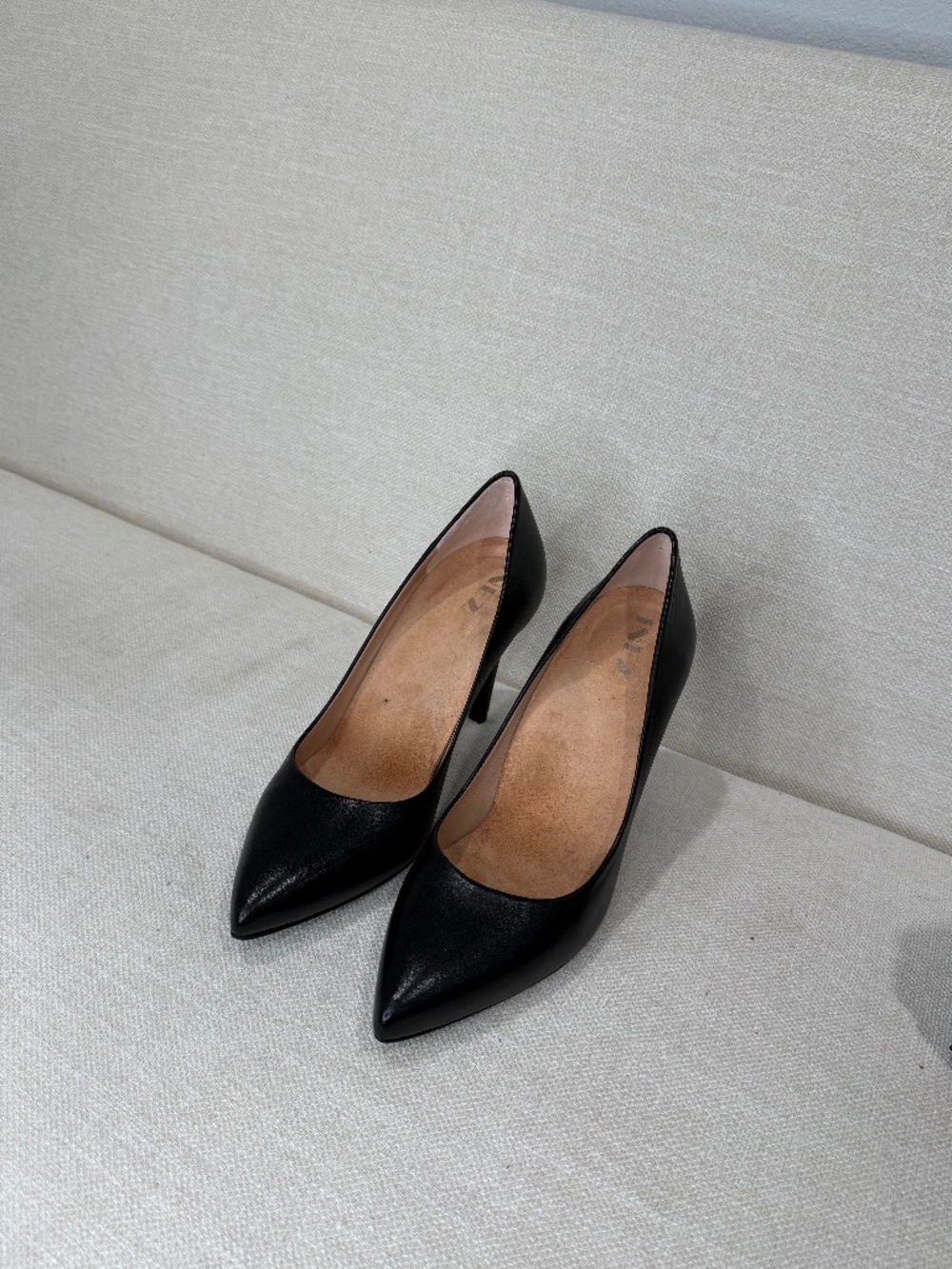 INEZ Morena 90 Black Nappa Leather Pointed Toe Pumps Heels Size 8B